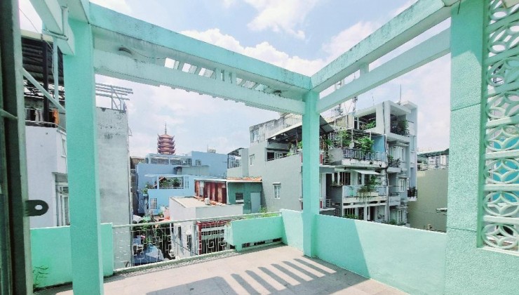 Bán nhà hxh quân 10 Gần Ba Tháng Hai 90 m2 4 tầng giá 9 tỷ